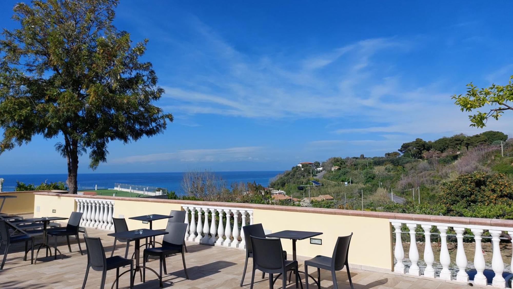 Апарт отель Residenza La Grazia Tropea - Free Parking - Экстерьер фото